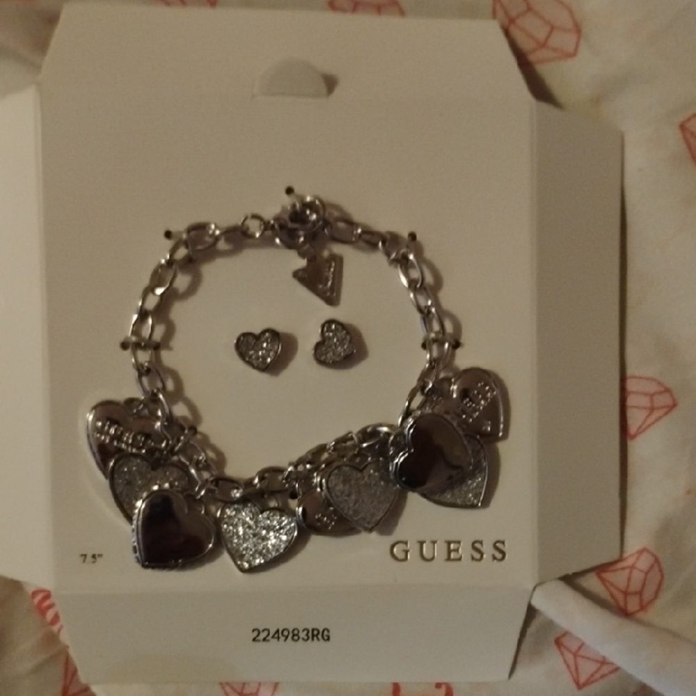 Guess Silver Heart Charm Bracelet Along With Earrings NWOT